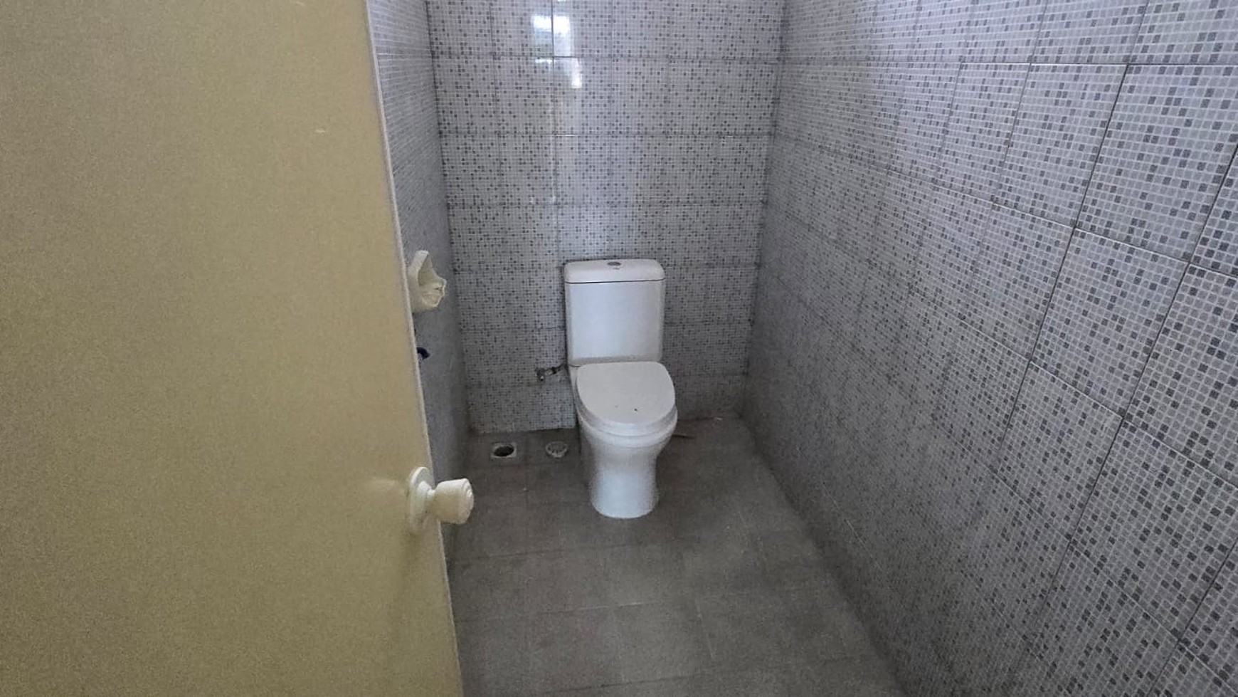Rumah Murah di Medokan Ayu, 2 Lantai Siap Huni