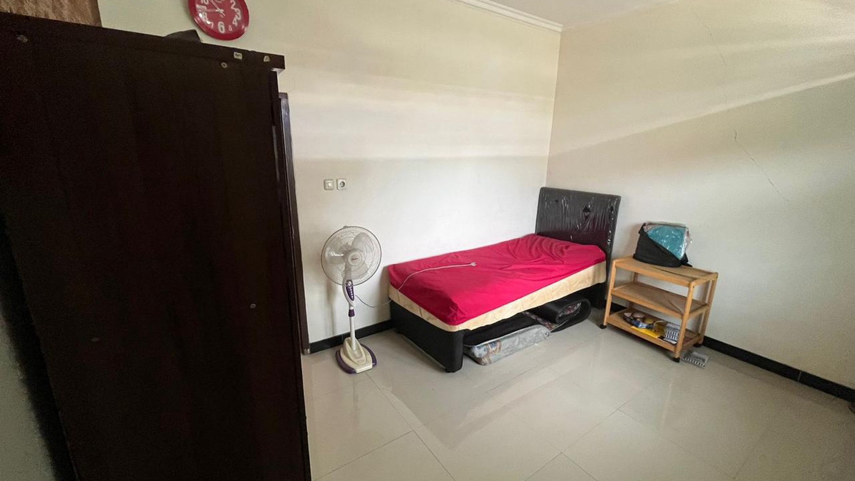 Rumah dengan 3 Lantai Nyaman Serta Lokasi Strategis di @Pondok Aren.