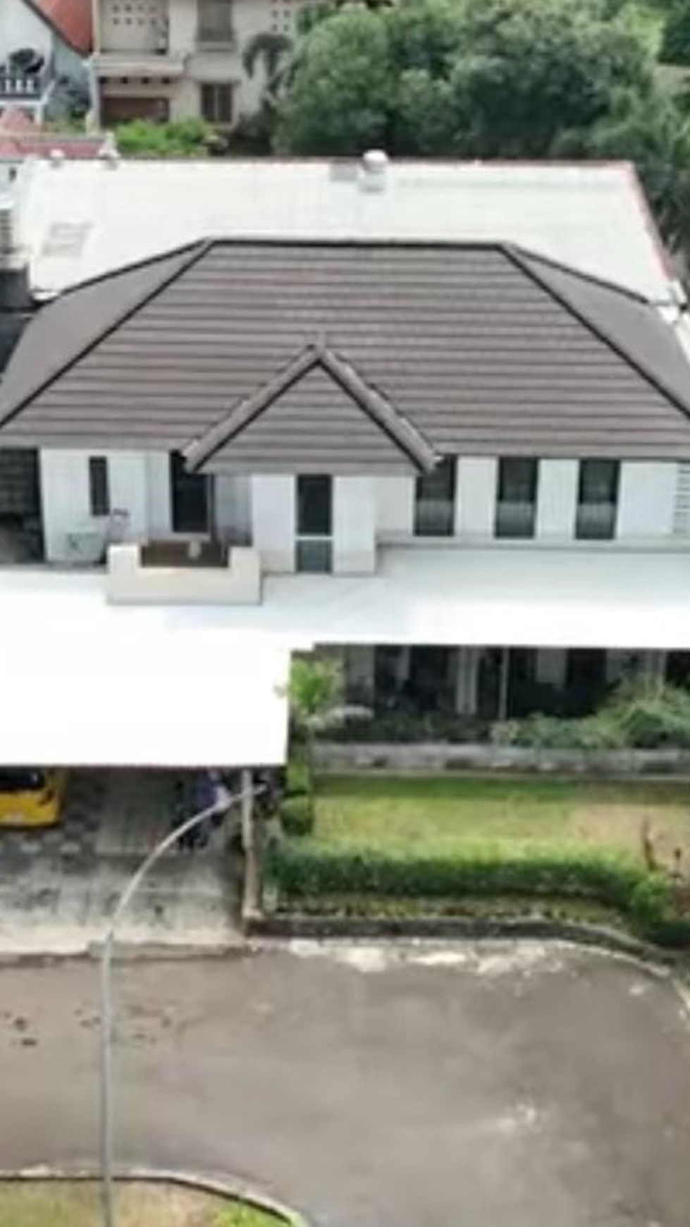 Rumah Luas 2 Lantai Siap Huni dan Cocok Untuk Kumpul Keluarga Besar