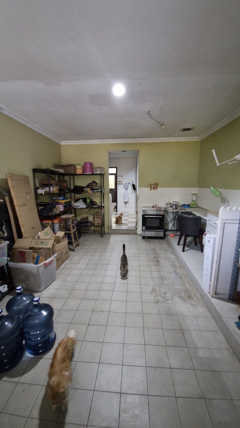 Rumah Luas 2 Lantai Siap Huni dan Cocok Untuk Kumpul Keluarga Besar