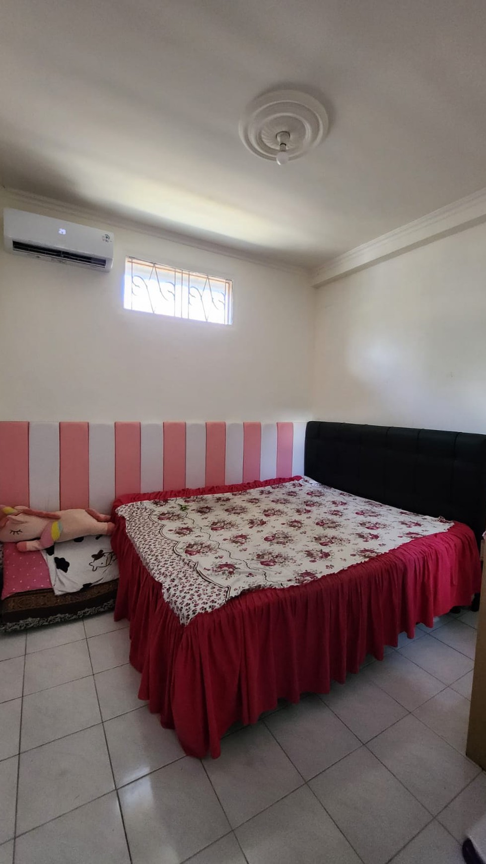 Dijual Rumah bonus Ruang Usaha Dekat UMY