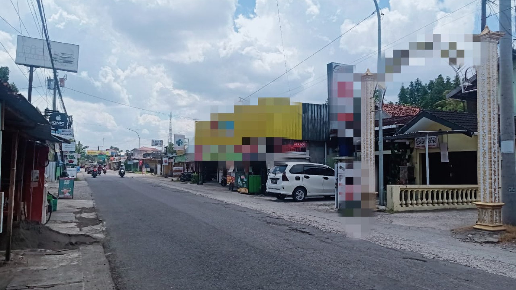 Dijual Rumah bonus Ruang Usaha Dekat UMY