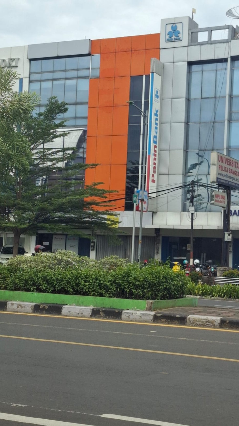 Ruko Komersial Jalan Protokol
