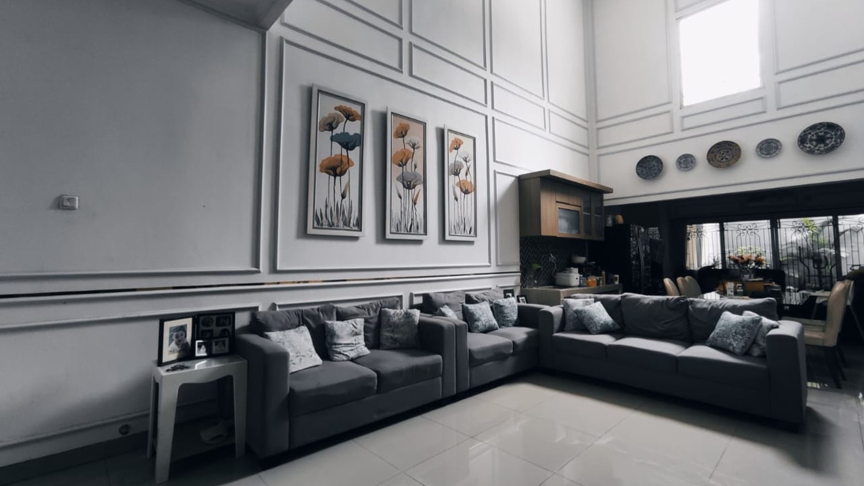 Rumah bebas banjir di jalan caman utara