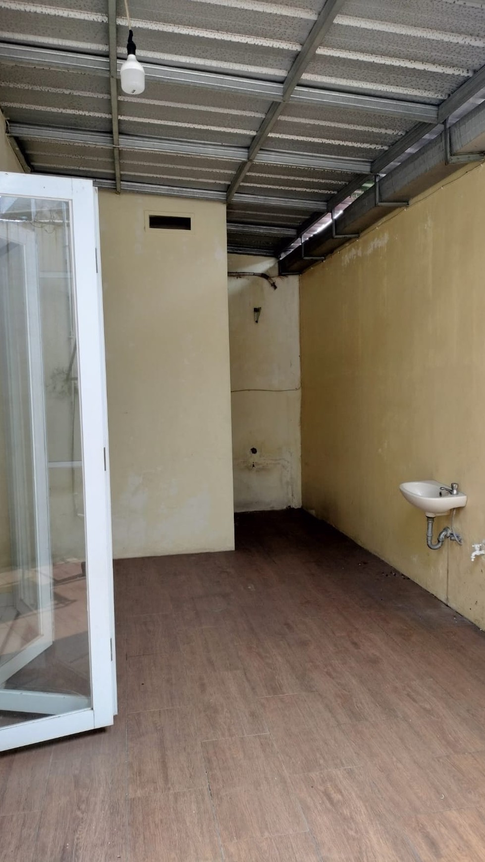 Rumah Siap Huni dan Terawat di Metland Transyogi Cileungsi