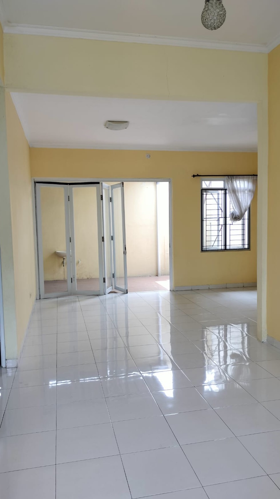 Rumah Siap Huni dan Terawat di Metland Transyogi Cileungsi