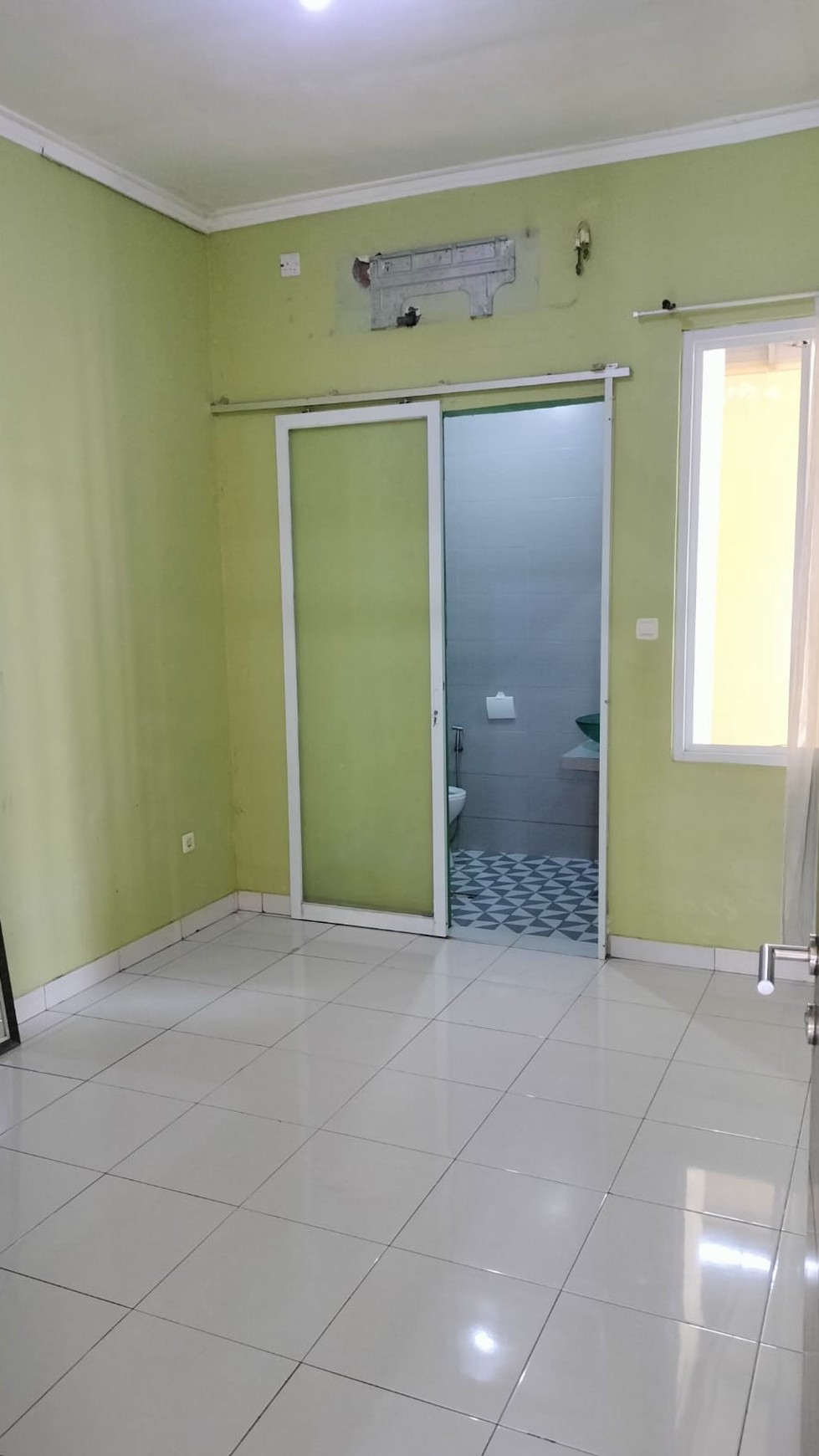 Rumah Siap Huni dan Terawat di Metland Transyogi Cileungsi