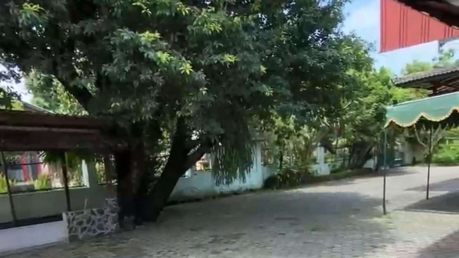 Rumah Luas Cocok dijadikan Gedung Pertemuan, Cluster, Ruang Usaha di Jogja (Kota)
