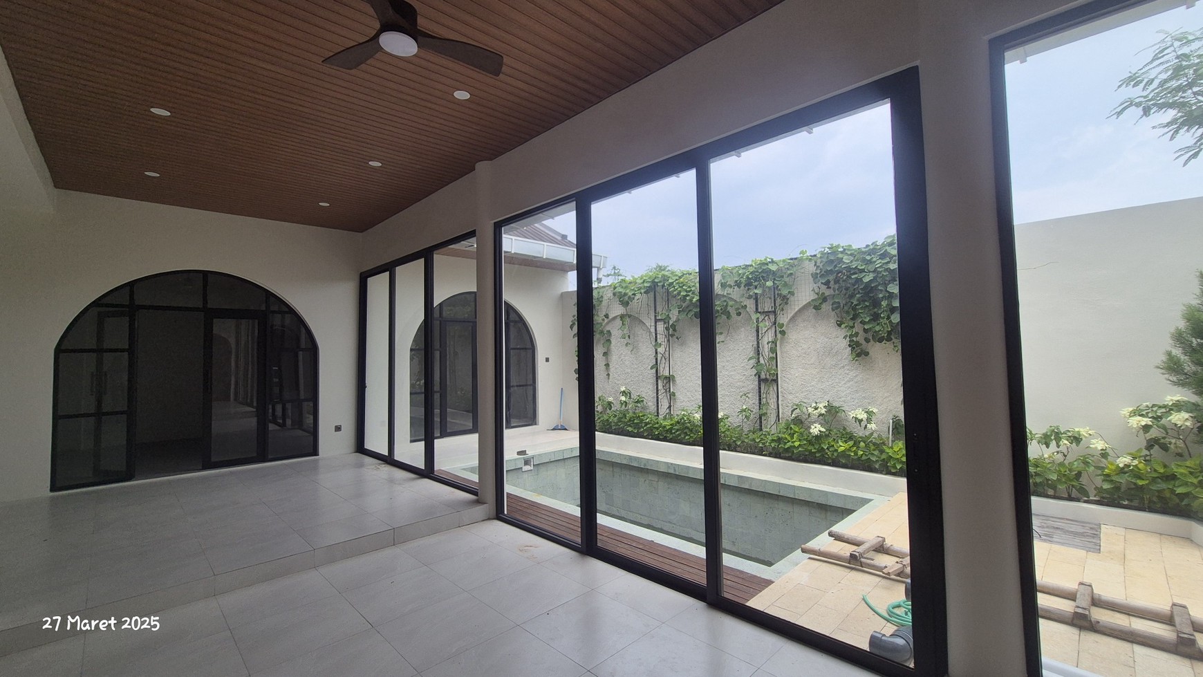 Rumah Hitung Tanah Area Cipete