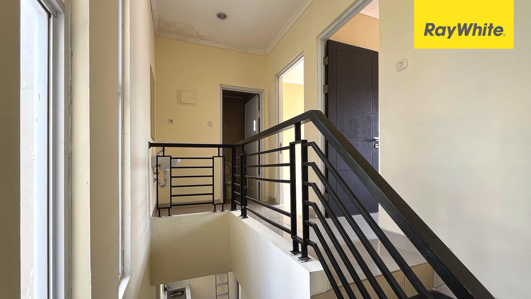 Rumah 2 Lantai di Metland Transyogi, Cibubur