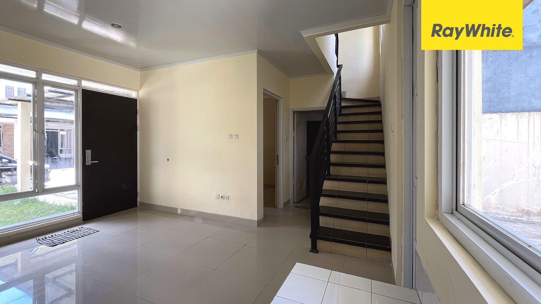 Rumah 2 Lantai di Metland Transyogi, Cibubur