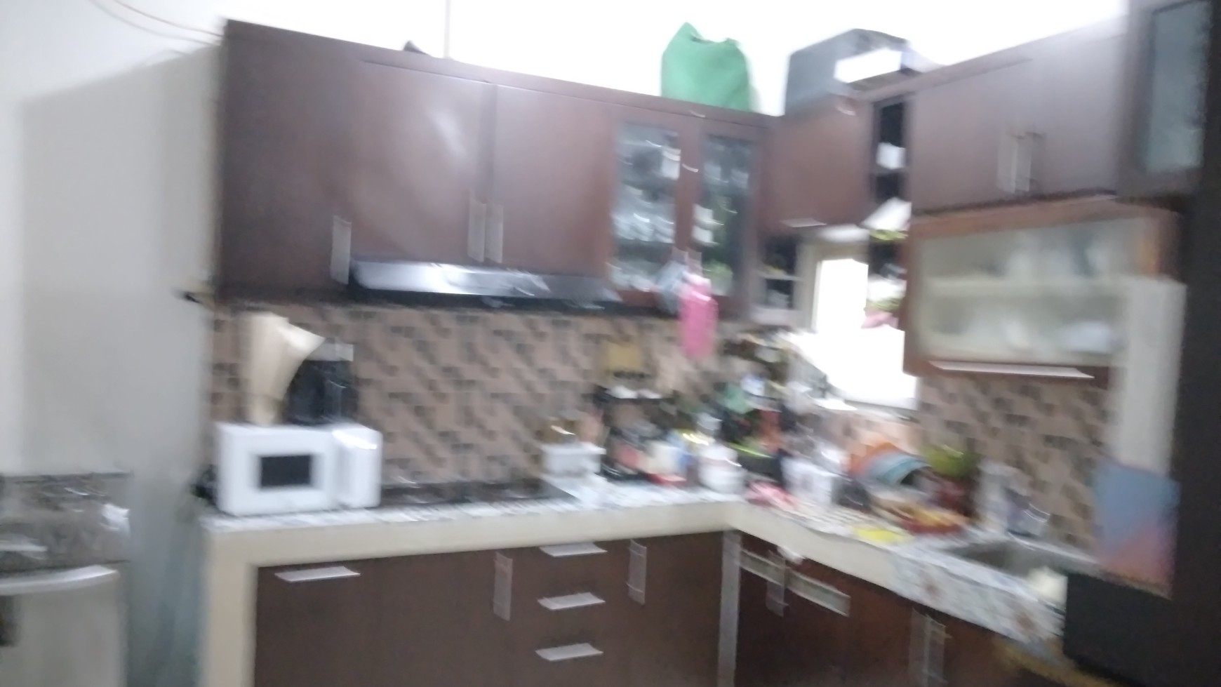 RUMAH 2,5 lantai CANTIK SIAP HUNI DI KOTA WISATA CIBUBUR