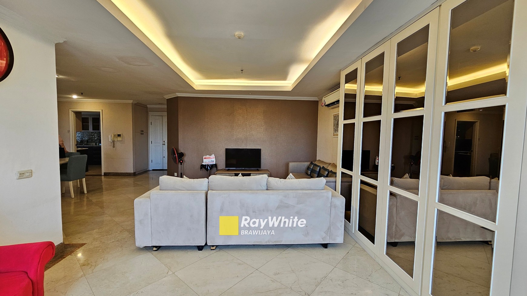 Apartemen Kusuma Candra, SCBD Sudirman, Jakarta Sekatan, dekat MRT Istora Mandiri