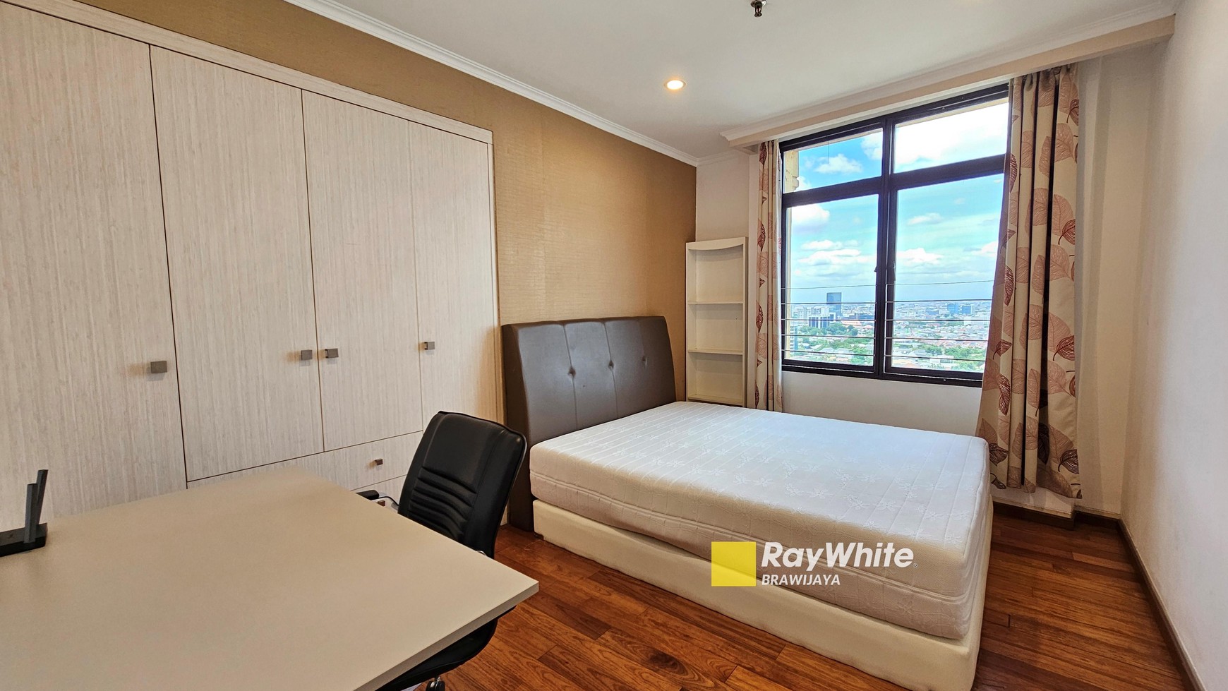 Apartemen Kusuma Candra, SCBD Sudirman, Jakarta Sekatan, dekat MRT Istora Mandiri
