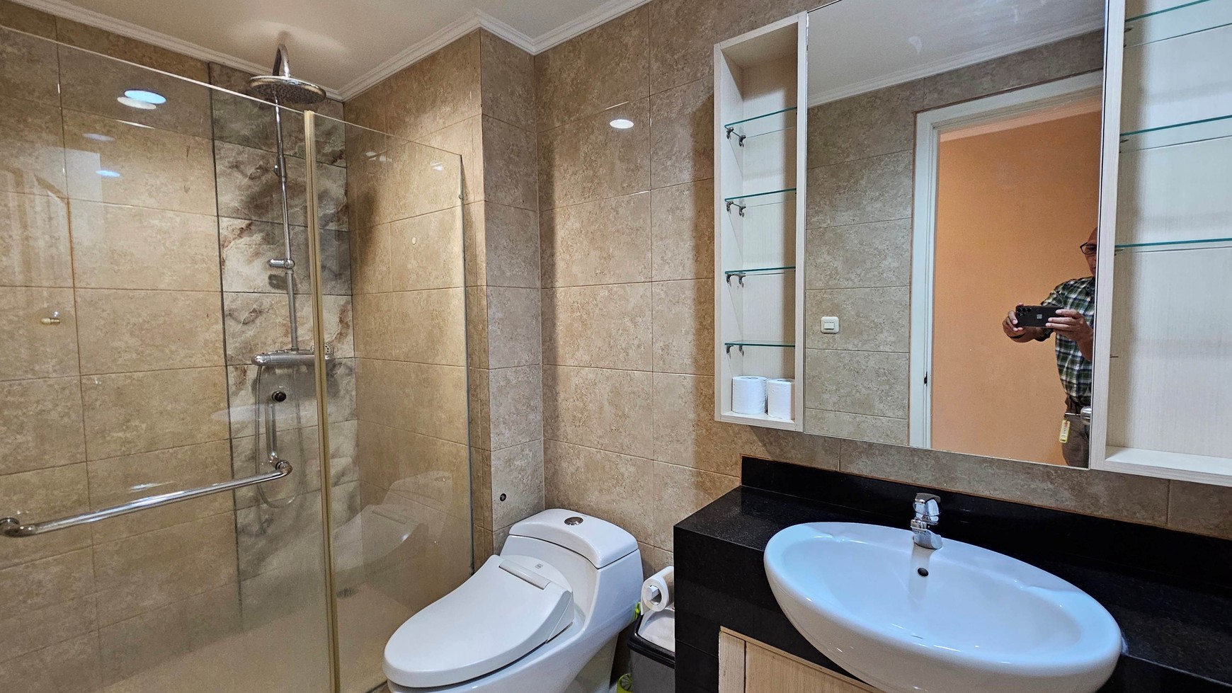 Apartemen Kusuma Candra, SCBD Sudirman, Jakarta Sekatan, dekat MRT Istora Mandiri