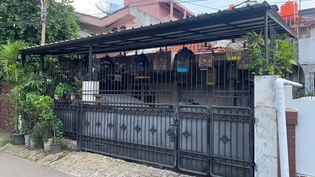 Rumah Tinggal 2 Lantai di Menteng Wadas Pasar Manggis Setiabudi