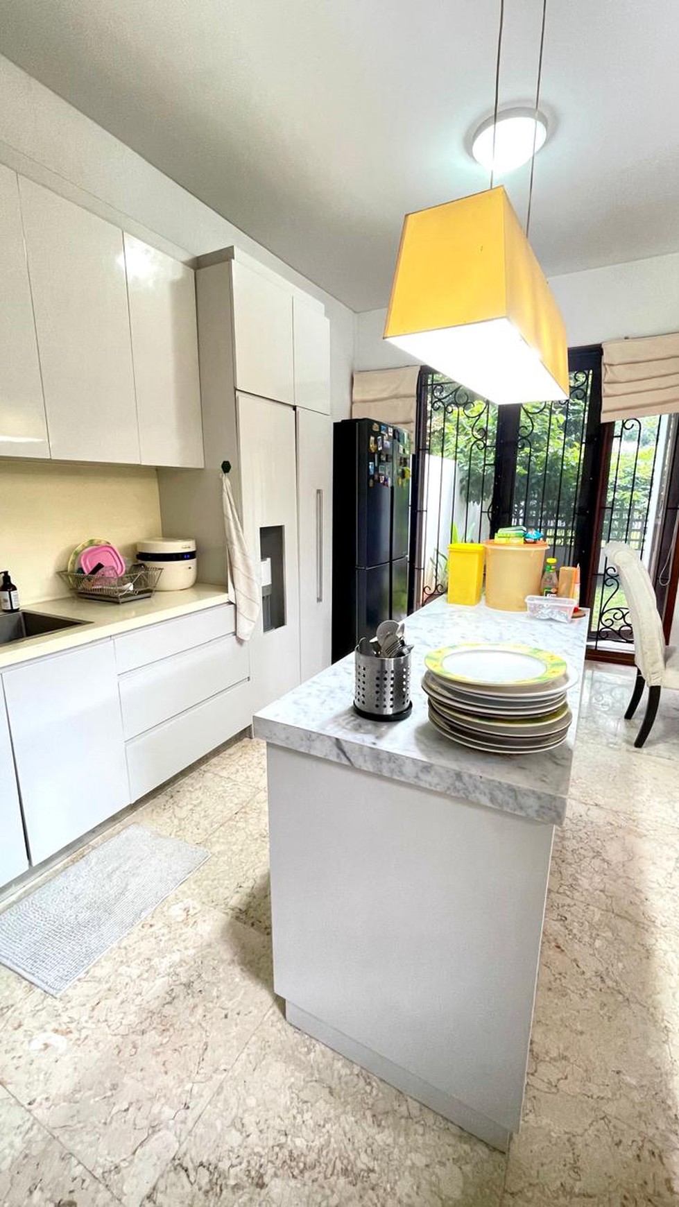 Rumah Split Level (2Level) Siap Huni dan Lokasi Strategis @Bintaro Sektor 7.