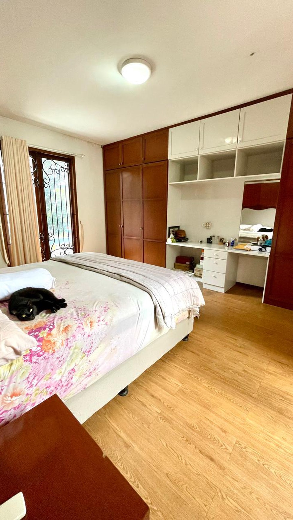 Rumah Split Level (2Level) Siap Huni dan Lokasi Strategis @Bintaro Sektor 7.