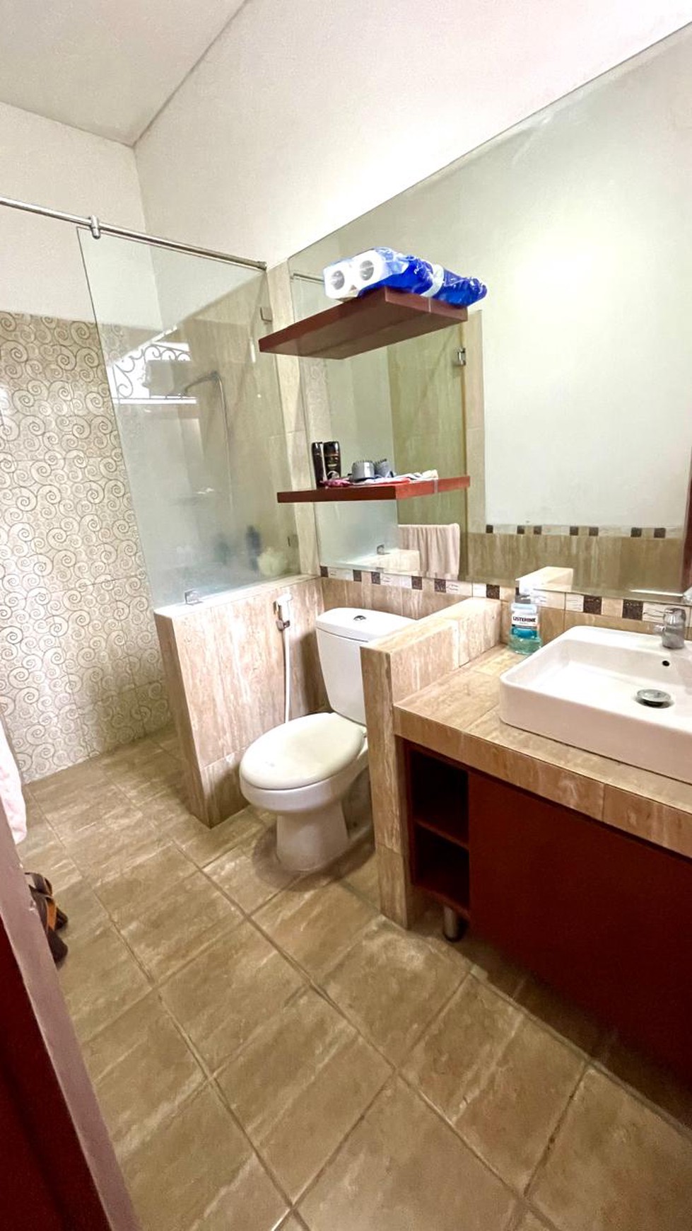 Rumah Split Level (2Level) Siap Huni dan Lokasi Strategis @Bintaro Sektor 7.