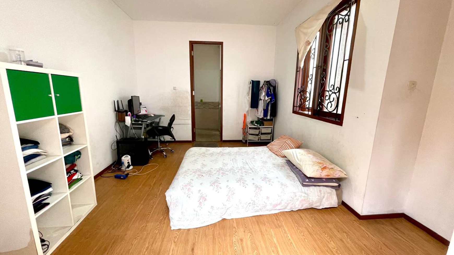 Rumah Split Level (2Level) Siap Huni dan Lokasi Strategis @Bintaro Sektor 7.