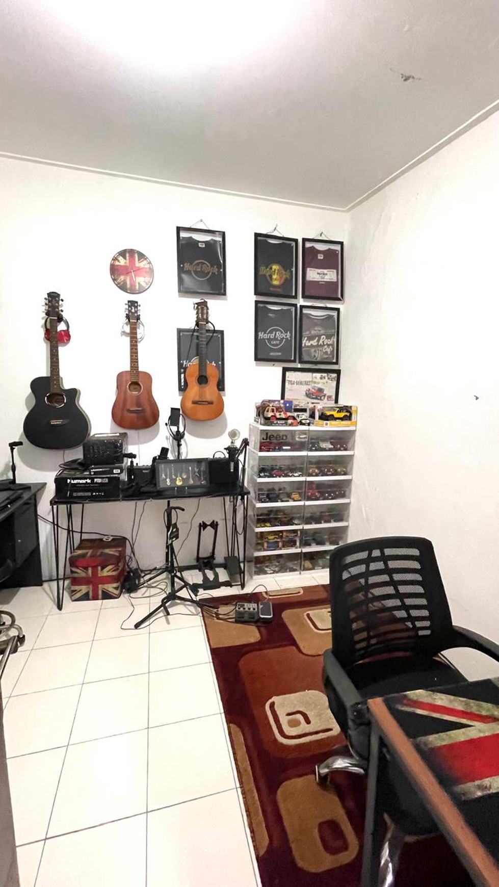 Rumah Siap Huni Dengan Hunian 2½ Lantai di @ Bintaro Sektor 9