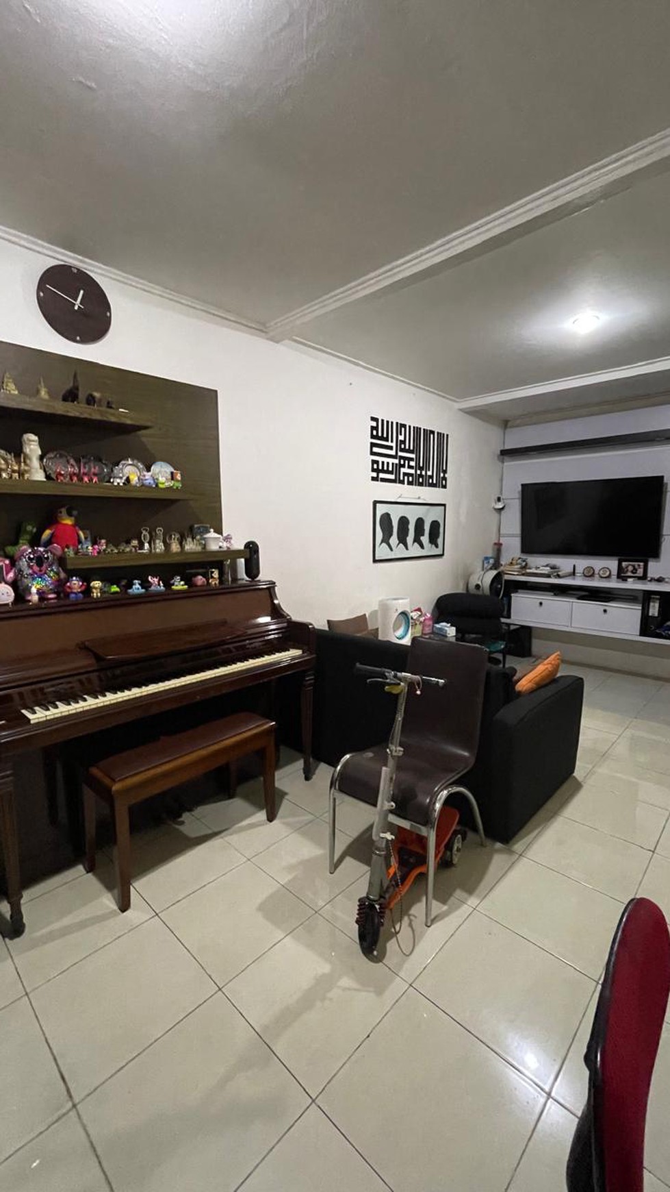 Rumah Siap Huni Dengan Hunian 2½ Lantai di @ Bintaro Sektor 9