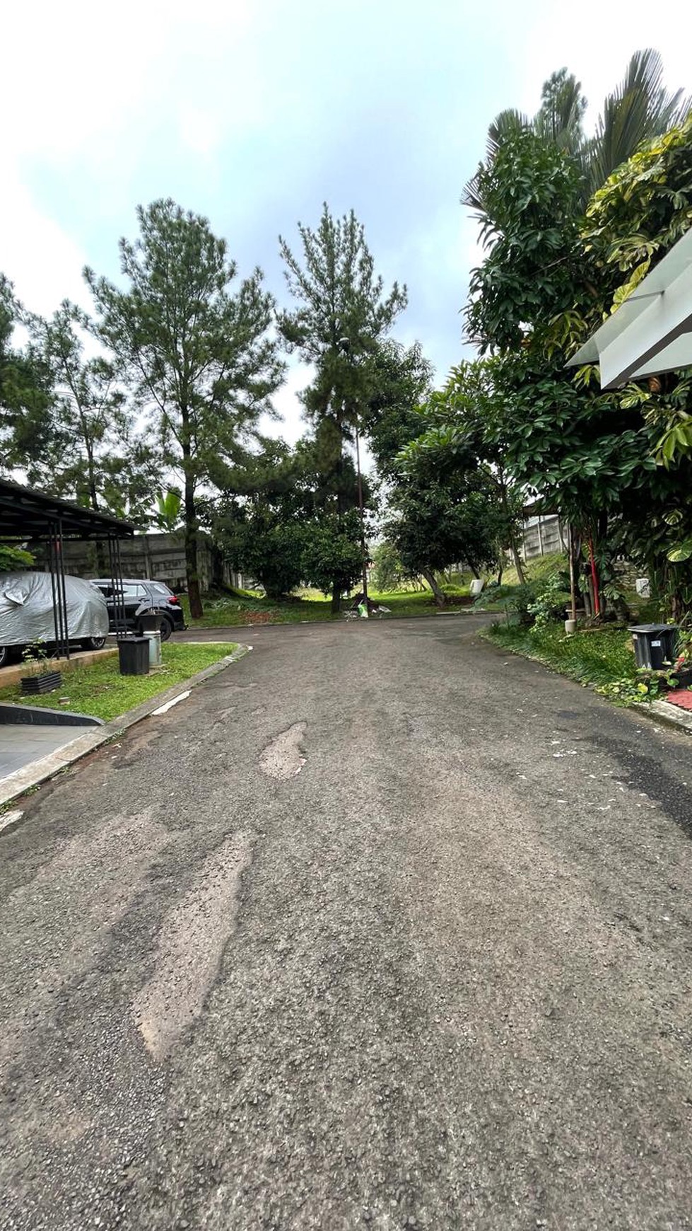Rumah Siap Huni Dengan Hunian 2½ Lantai di @ Bintaro Sektor 9