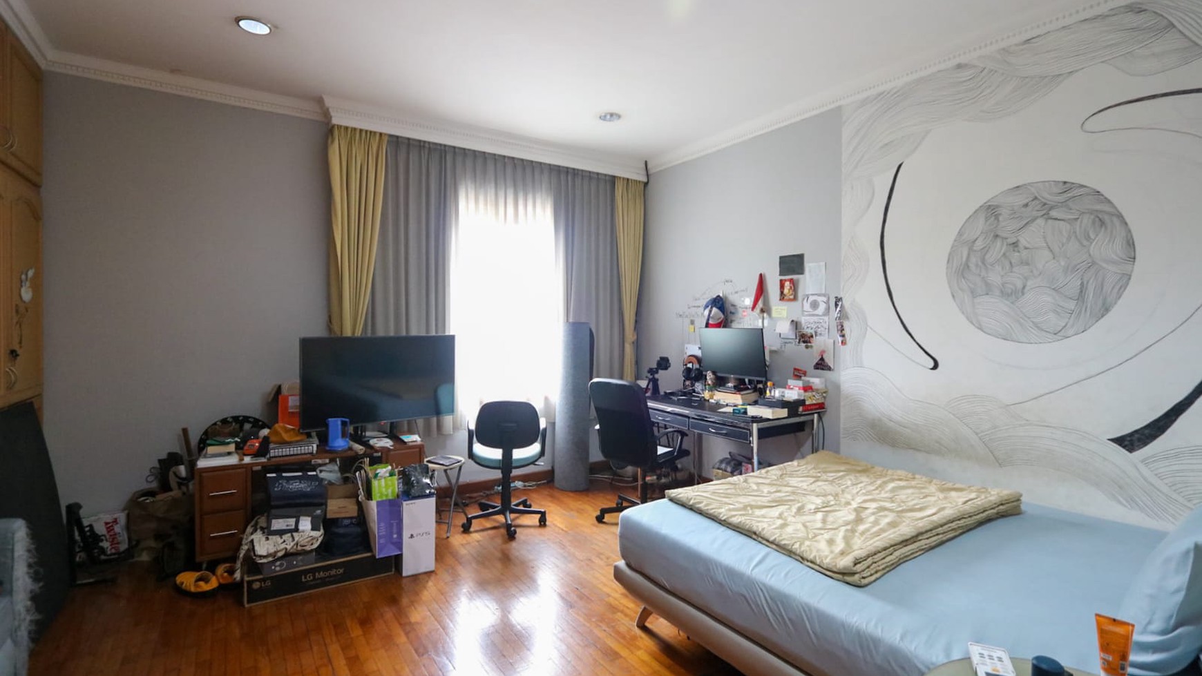 RUMAH MEWAH DESAIN LUXURY TROPICAL STRATEGIS DI PONDOK INDAH