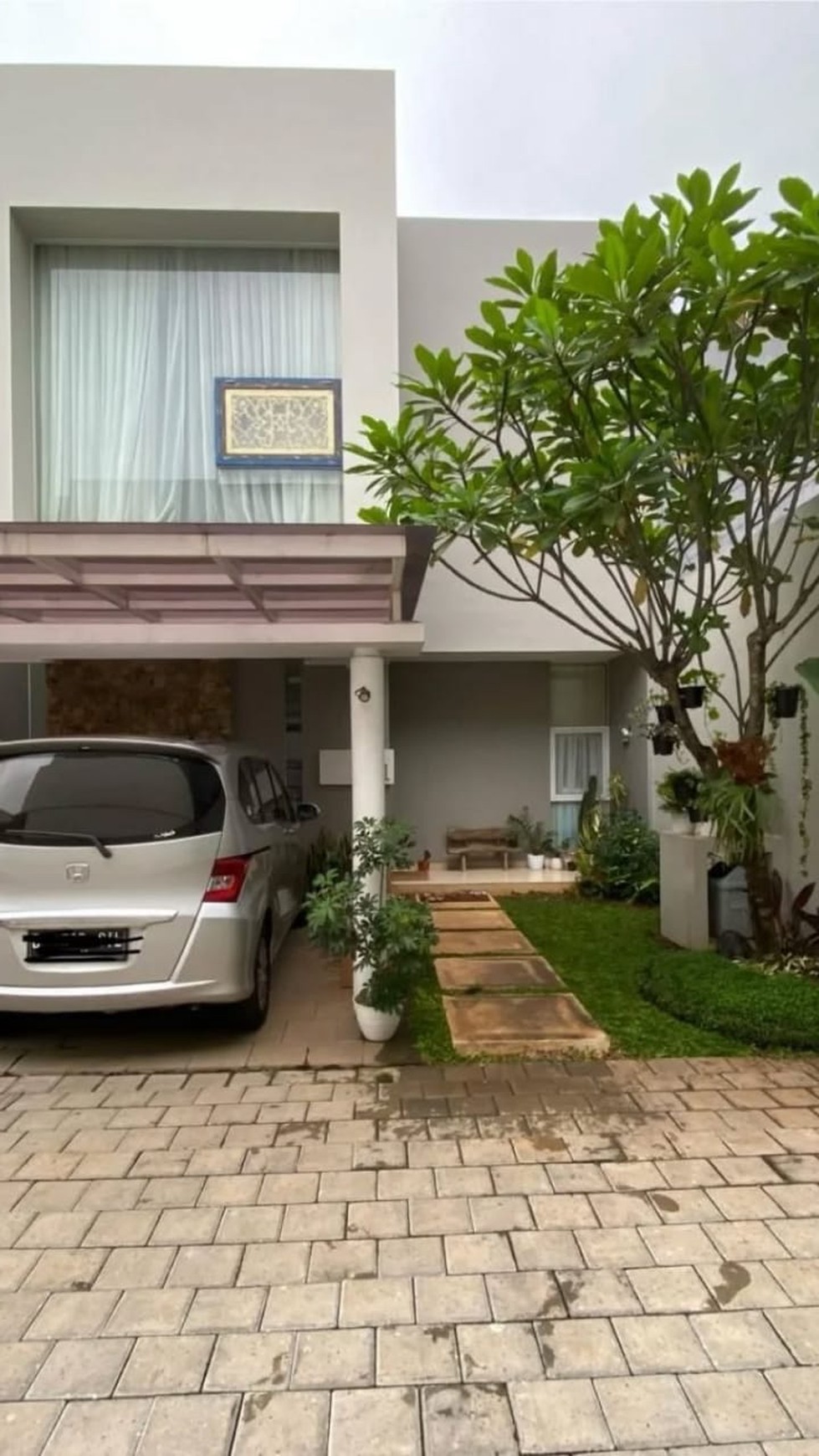 Rumah Cantik 2 Lantai dengan Desain Mewah dan Modern Lokasi Strategis @Jagakarsa, Jakarta Selatan