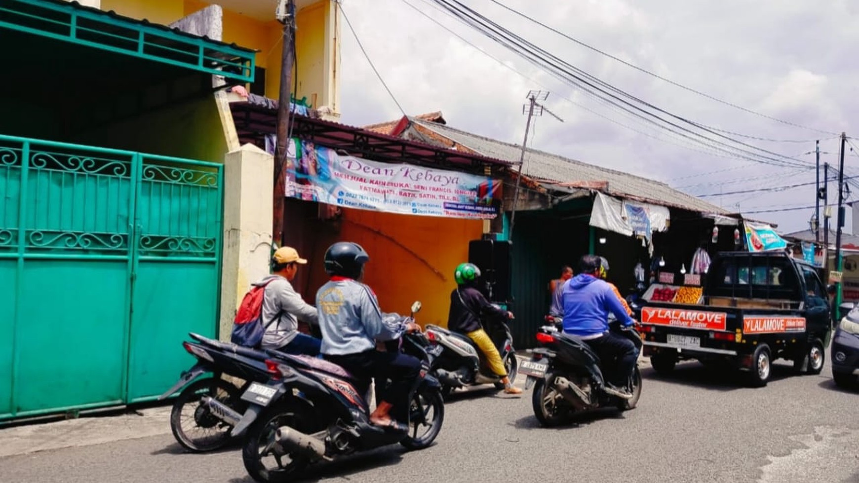 Rumah Dijual di Bekasi Barat Pengasinan - Strategis Dekat Tol dan menguntungkan,
