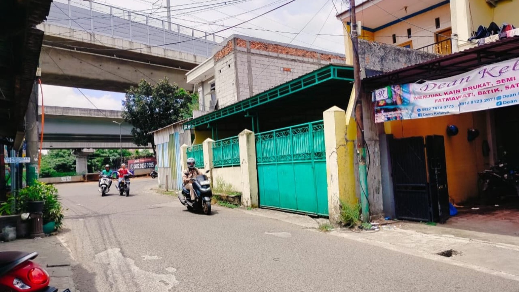 Rumah Dijual di Bekasi Barat Pengasinan - Strategis Dekat Tol dan menguntungkan,