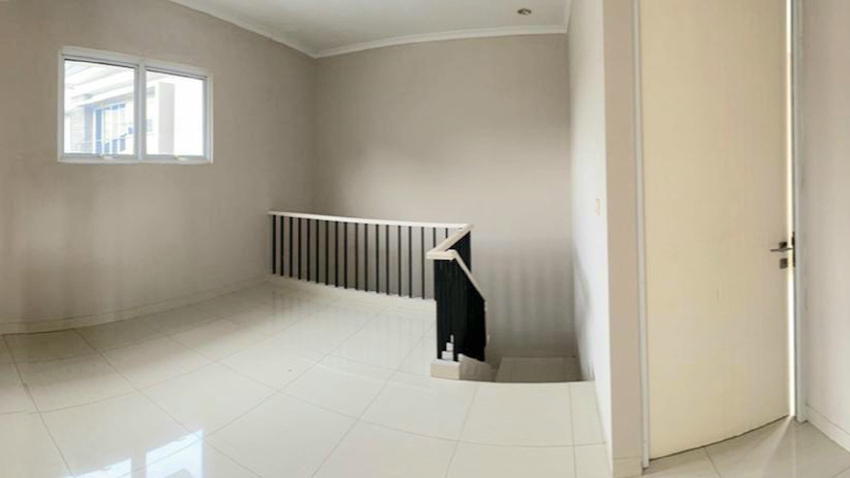 Rumah Duta Garden Cluster Beverly Hills, Benda Tangerang