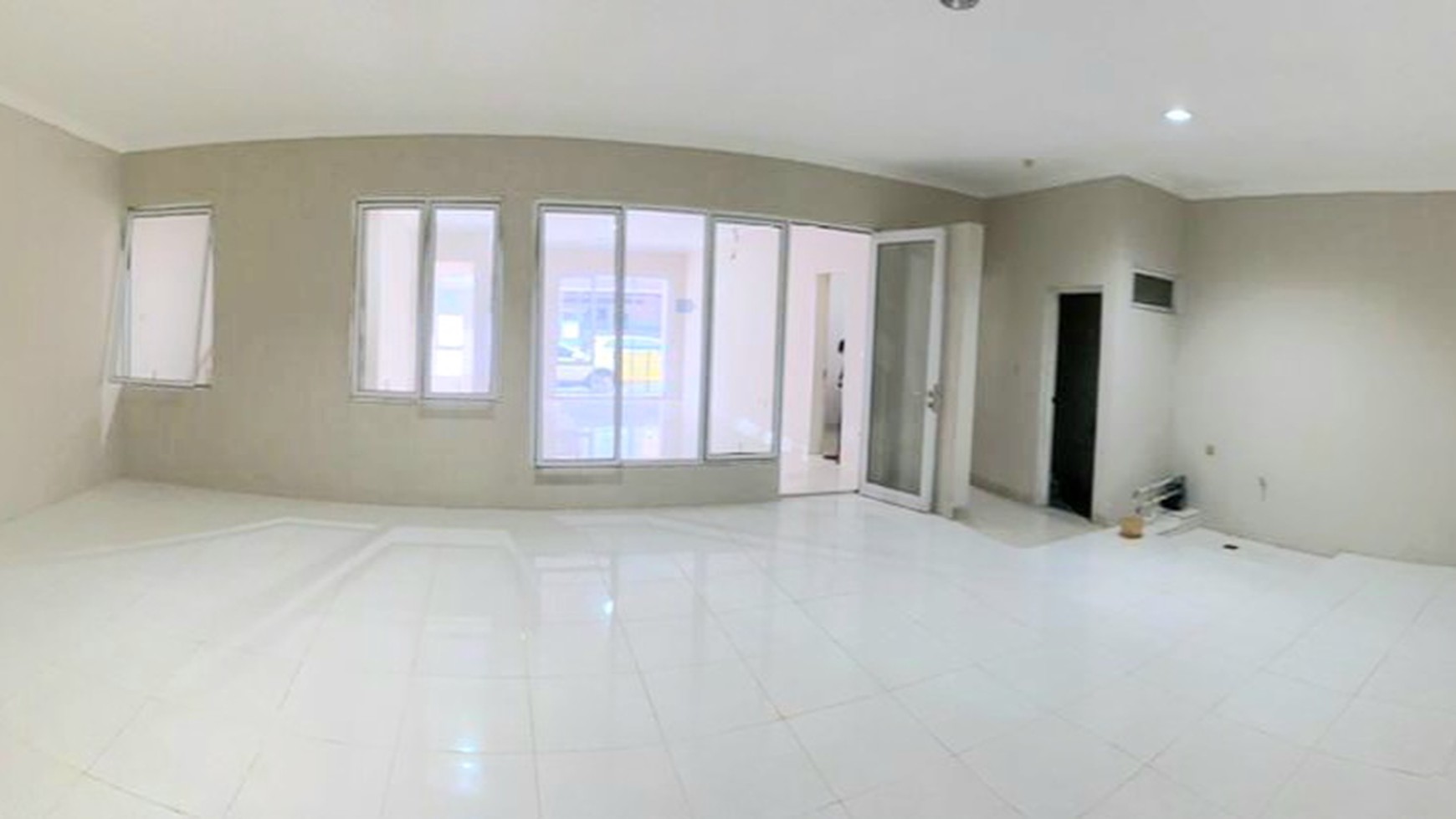 Rumah Duta Garden Cluster Beverly Hills, Benda Tangerang