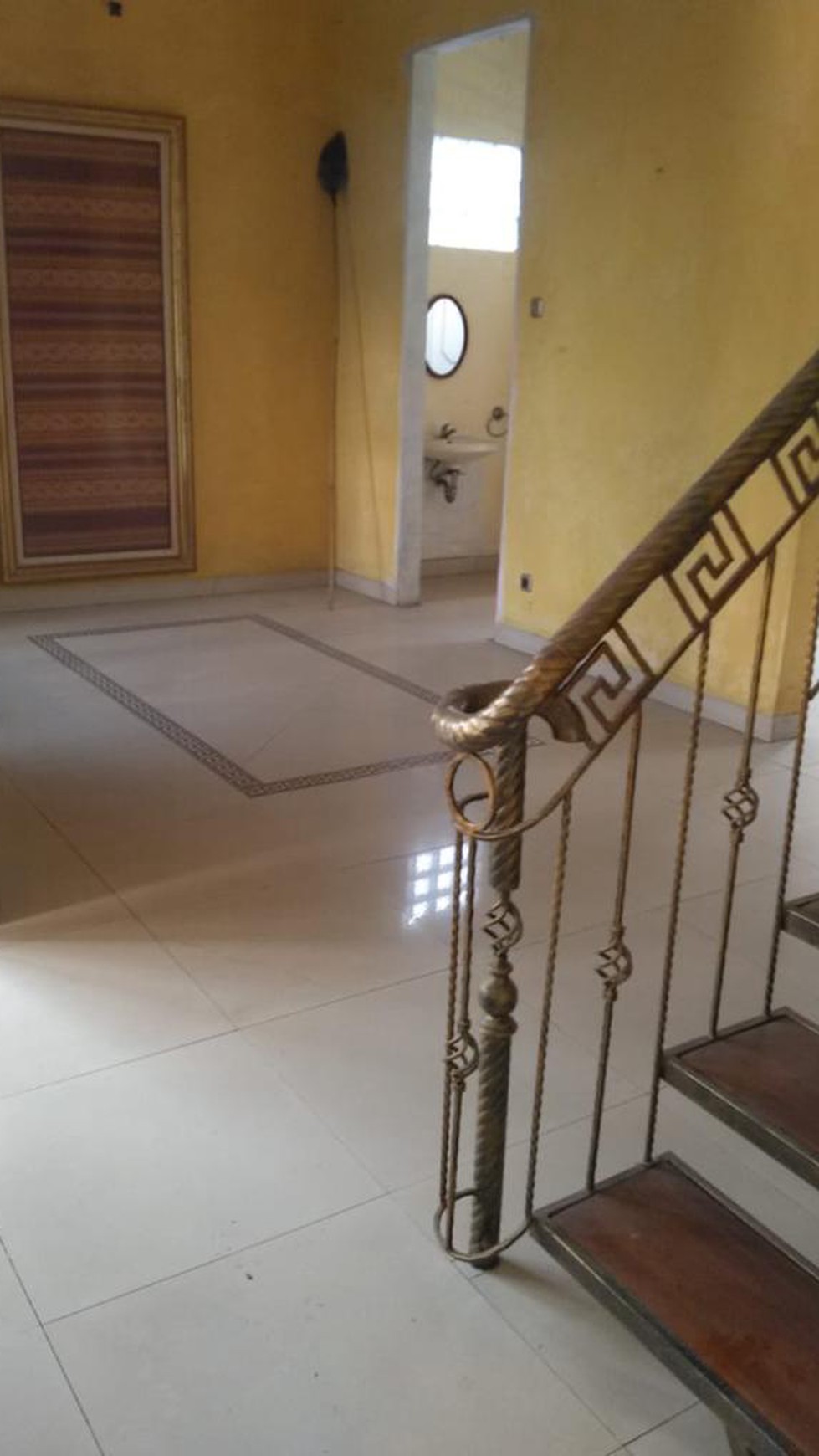 Rumah asri 1 lantai siap huni dan luas tanah kosong nya besar di Cimanggis Depok
