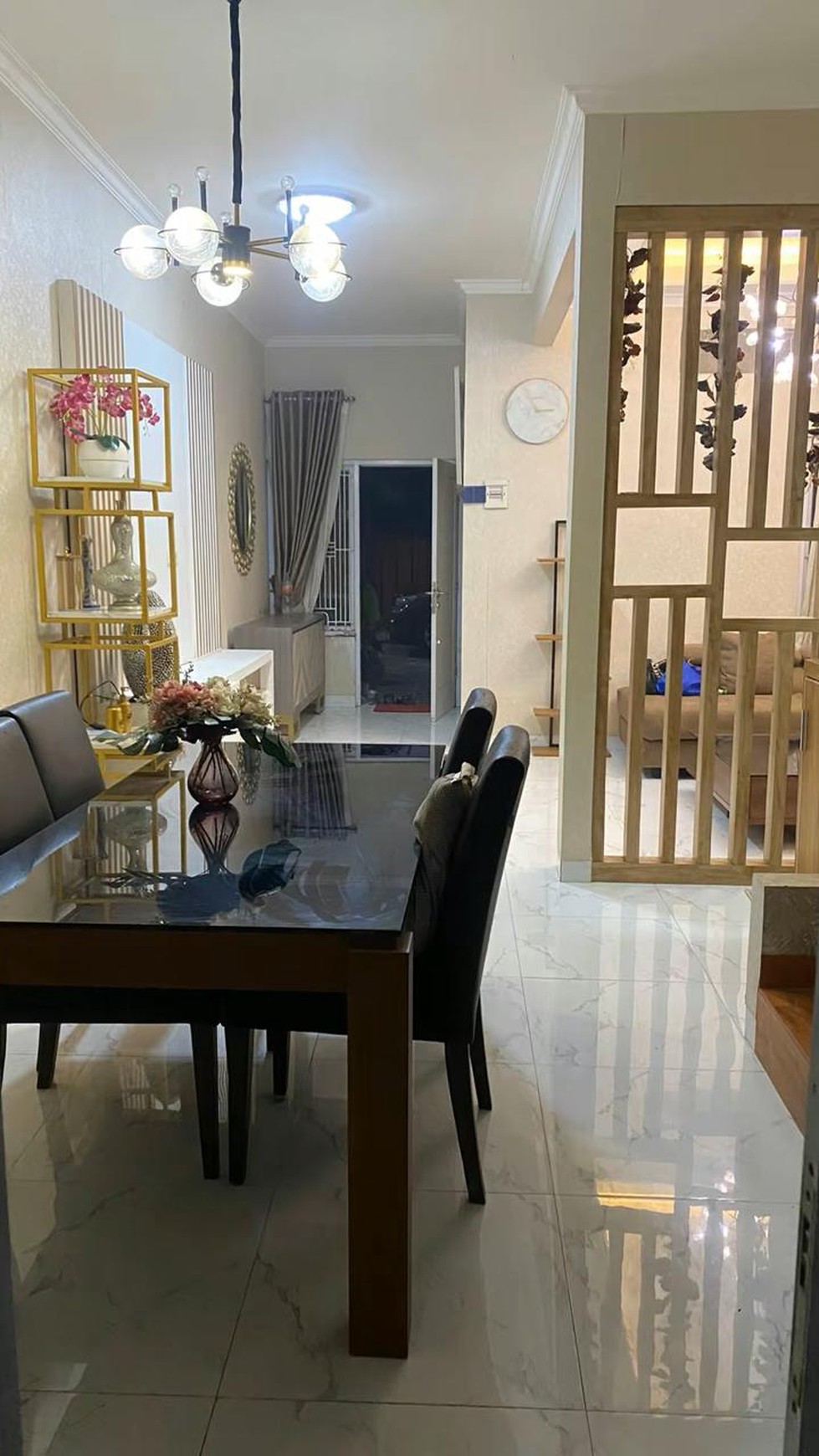 Rumah 2 Lantai Siap Huni dengan Hunian Nyaman dan Asri @Jagakarsa, Jakarta Selatan
