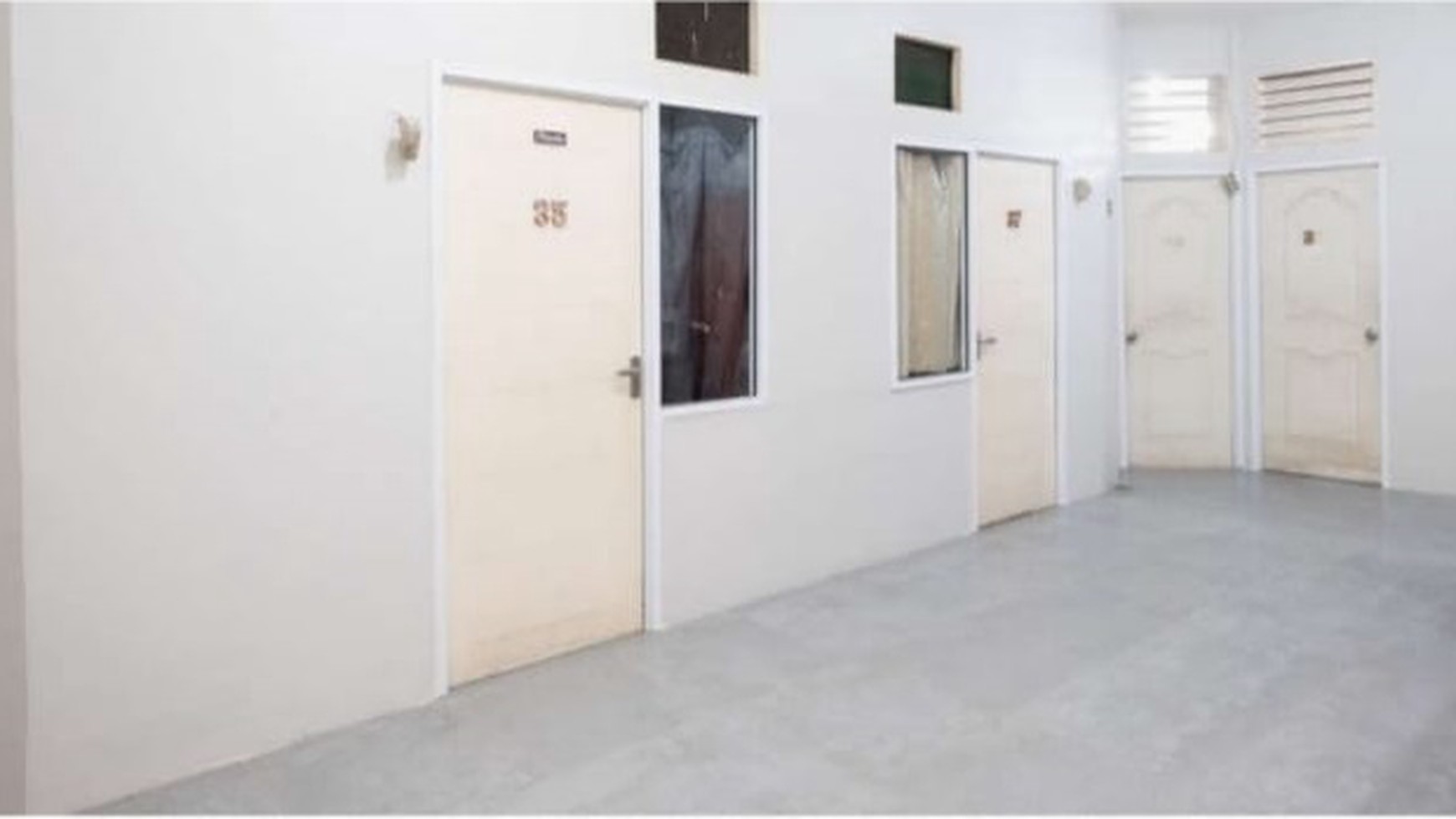 Rumah Kost 2 lantai dengan 23 kamar, Lokasi strategis di Lippo Cikarang