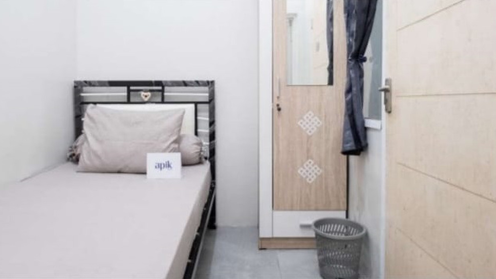 Rumah Kost 2 lantai dengan 23 kamar, Lokasi strategis di Lippo Cikarang