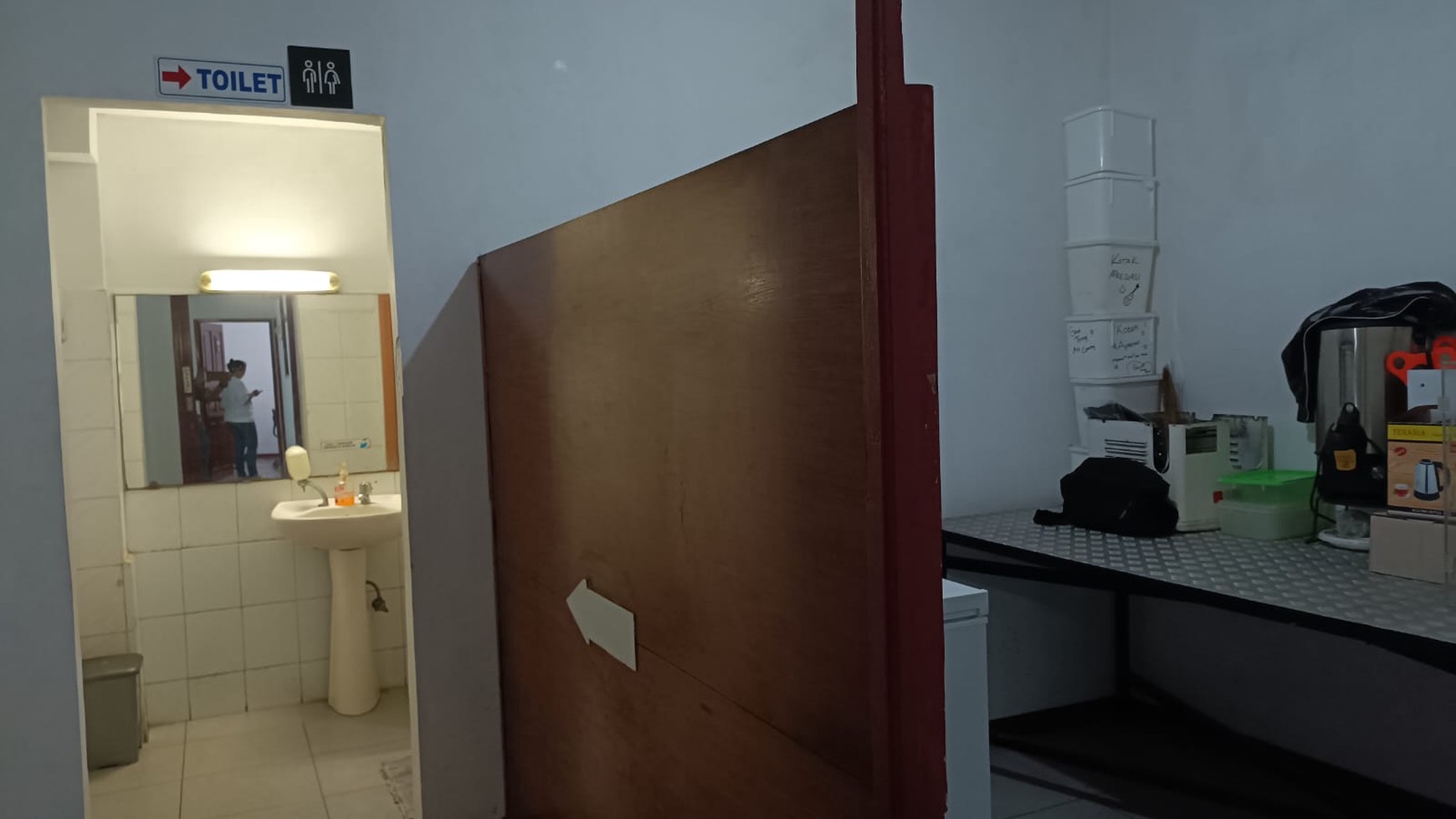 Rumah di Jalan Angkur Kp Ambon Jaktim cocok untuk Kos kosan kantor restoran dll