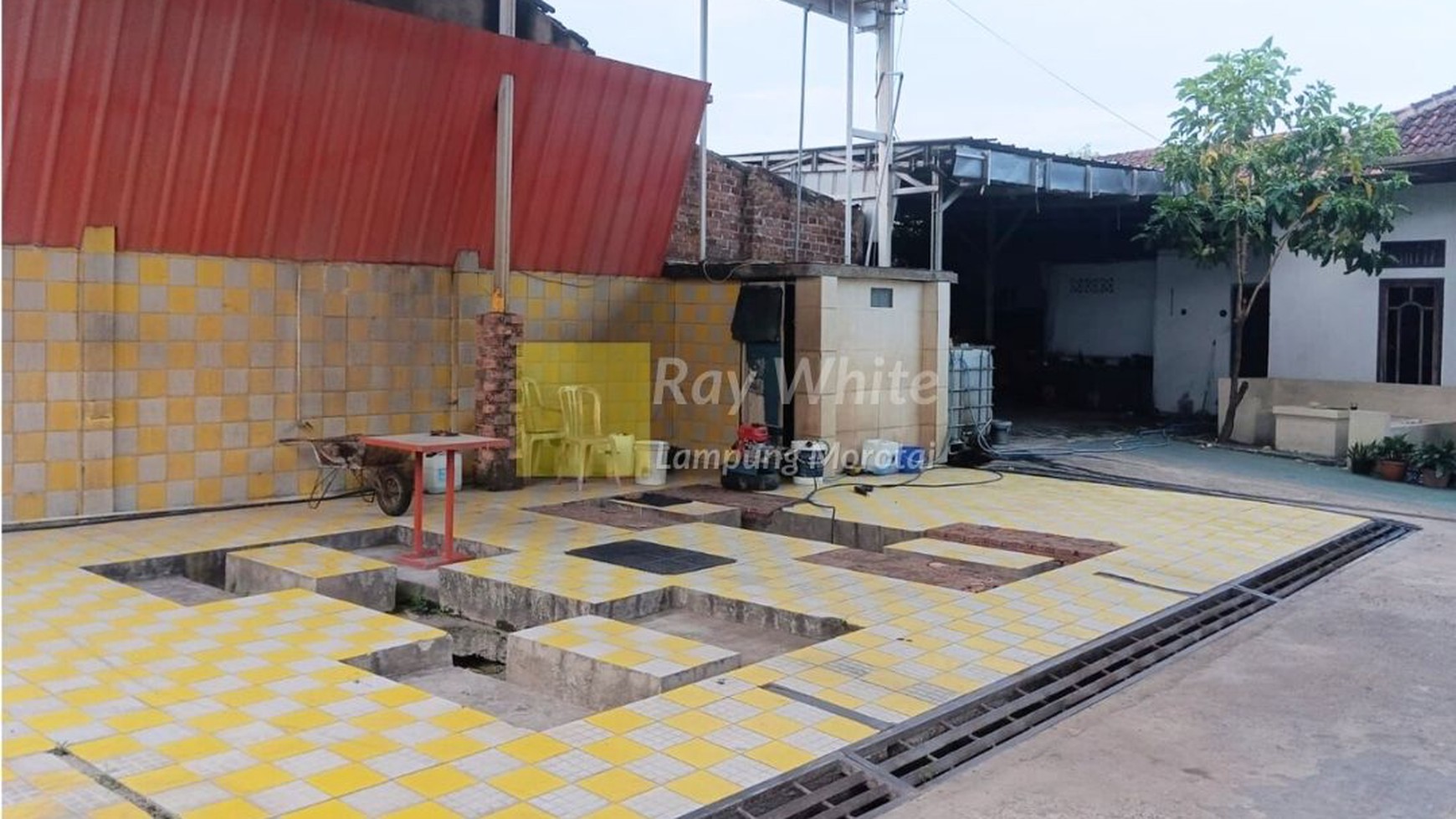 Car Wash Cafe dan Tempat Usaha Jalan Trans Sumatera