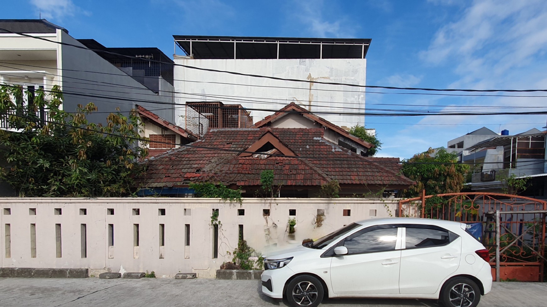 Rumah Hoek Puspa Gading, Pegangsaan Dua