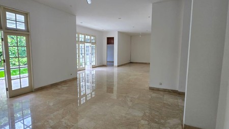 Di Jual Rumah Siap Huni lokasi di Jl Wijaya Melawai Kebayoran Baru Jakarta Selatan 