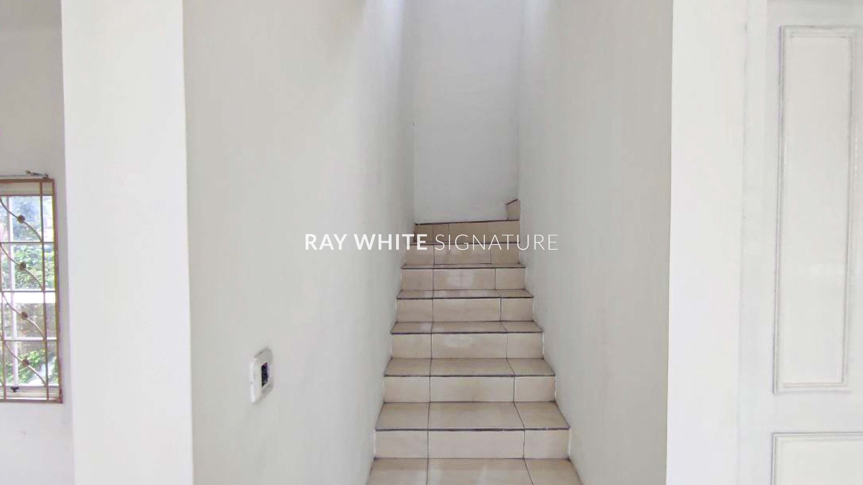 Dijual Rumah 2 Lantai yang Tenang dan Asri di Countrywood, Sentul City