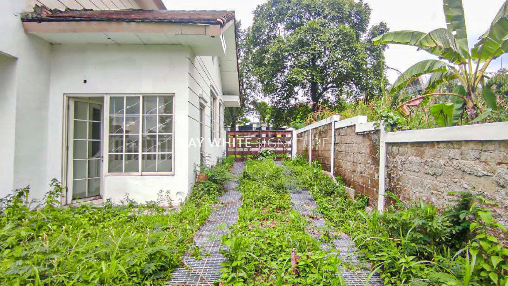 Dijual Rumah 2 Lantai yang Tenang dan Asri di Countrywood, Sentul City