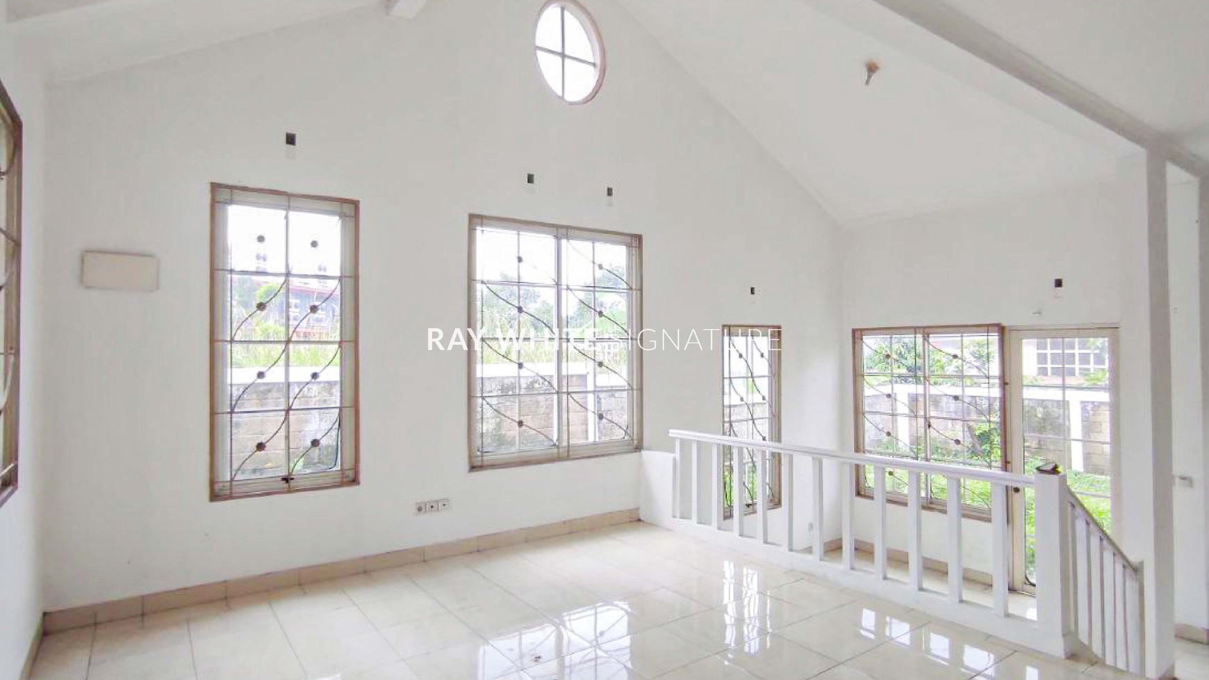 Dijual Rumah 2 Lantai yang Tenang dan Asri di Countrywood, Sentul City