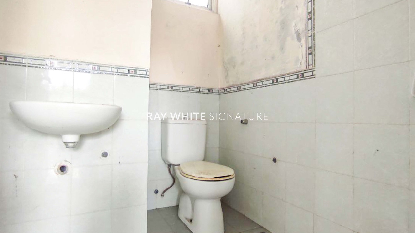 Dijual Rumah 2 Lantai yang Tenang dan Asri di Countrywood, Sentul City