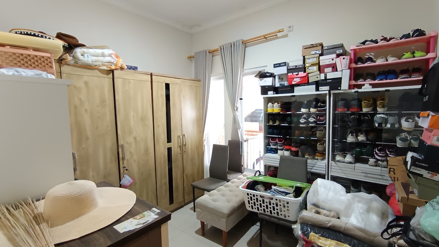 Dijual Rumah 2 Lantai Cantik dan Minimalis di Jagakarsa, Jakarta Selatan