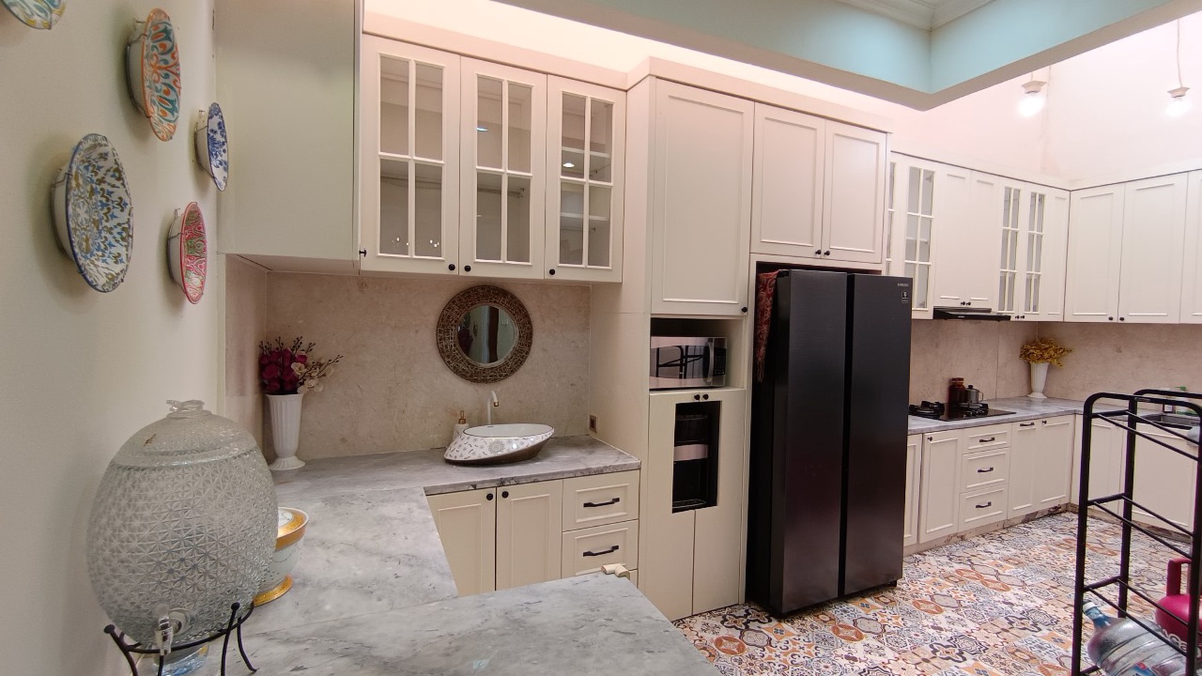 Dijual Rumah 2 Lantai Cantik dan Minimalis di Jagakarsa, Jakarta Selatan