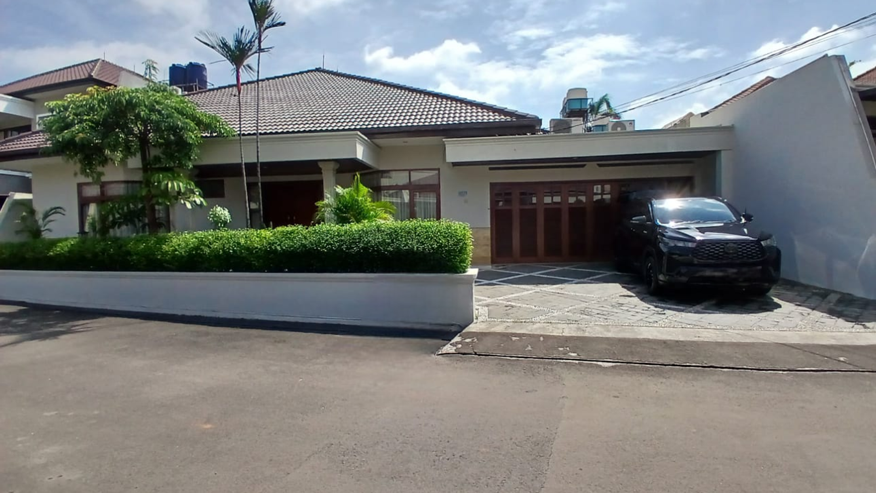 Disewakan rumah mewah dan tenang dalam cluster di Fatmawati,5 menit ke MRT Cipete