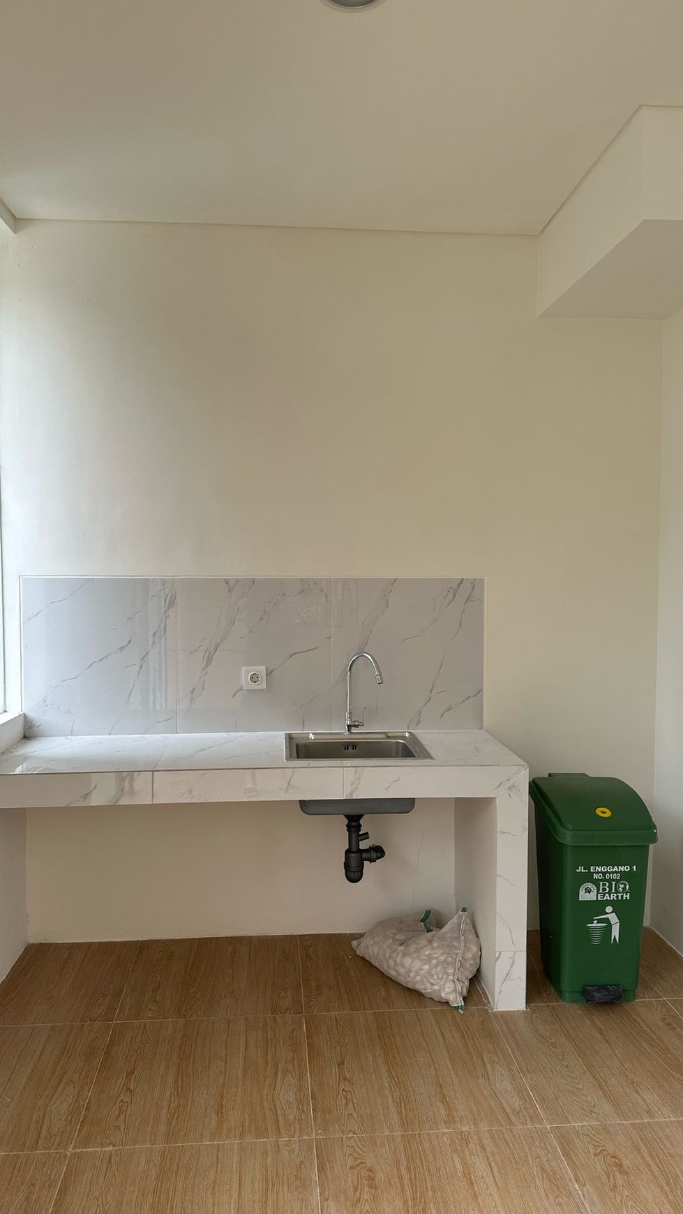 Dijual Rumah di Kawasan Lippo Village Utara Karawaci Tangerang Lokasi Strategis dekat dengan sekolah, universitas