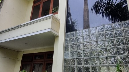 Rumah Bagus Di Jl Trapesium Raya Kebon Jeruk Jakarta Barat